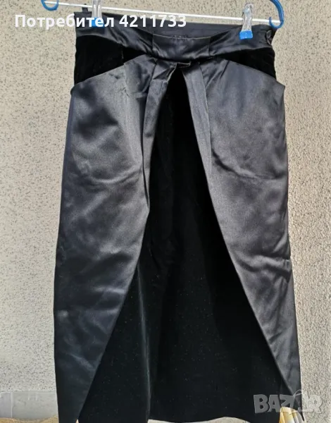 дизайнерска италянска MANI пола 100 % вълна XS НОВА, снимка 1