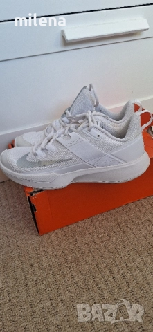 Nike Vapor lite metalic нови оригинални маратонки UK5.5/39-25см, снимка 3 - Маратонки - 52261800