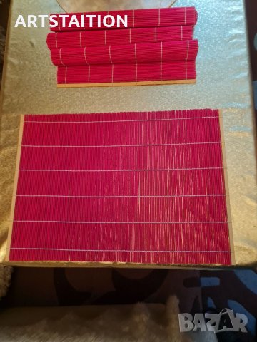 Подложка(килимче) и подложки за сервиране четири броя 