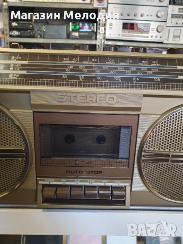 Радиокасетофон SHARP GF-4343 Работи перфектно на ридио и касета. В отлично техническо и визуално със, снимка 7 - Радиокасетофони, транзистори - 35875316