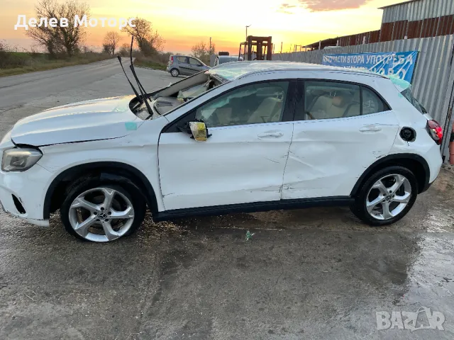 Mercedes GLA 180 X156, двигател 270910, автоматик, 122 кс.., 60 000 km., 2020, euro 6D, Мерцедес ГЛА, снимка 4 - Автомобили и джипове - 47806311
