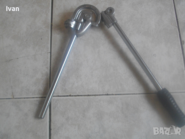 Нов Немски Ръчен Тръбогиб 12мм-Уред Огъване Меки/Полутвърди Тръби до ф12мм-0-180 Градуса/Радиус 30мм, снимка 13 - Други инструменти - 44819737