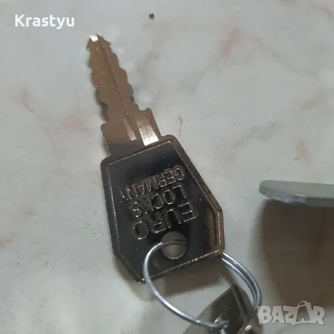 ключалки за метални шкафчета -Нови, снимка 2 - Шкафове - 50385281