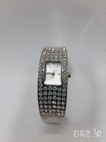 Часовник - гривна Аvon(4.3), снимка 3 - Дамски - 35790459