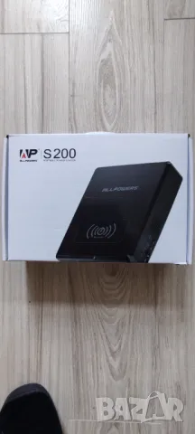 Преносима повер банк , станция за зареждане