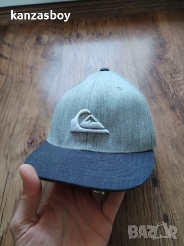 quiksilver - страхотна лятна шапка КАТО НОВА 52-55см. , снимка 2 - Шапки - 53143070