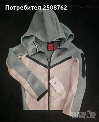 Nike Tech fleece оригинален комплект , снимка 2 - Детски анцузи и суичери - 51654345