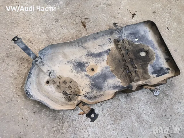 Предпазен капак кора резервоар за Туарег Порше Ауди VW Touareg Porsche Cayenne Audi Q7 7L0201973, снимка 2 - Части - 48731652