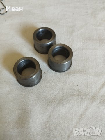 Дистанционна втулка за предна ос Ява 