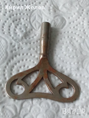 Ключ за стенен часовник 53350, снимка 3 - Антикварни и старинни предмети - 53137682