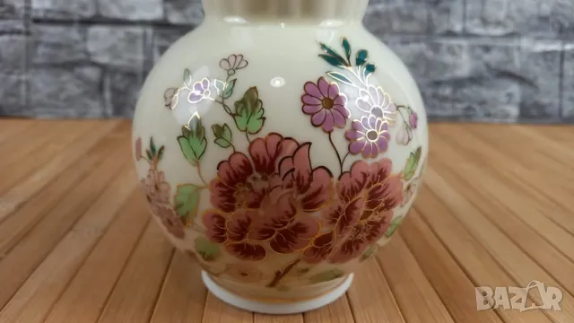 Порцеланова ваза Zsolnay, Унгария, снимка 2 - Вази - 50168970