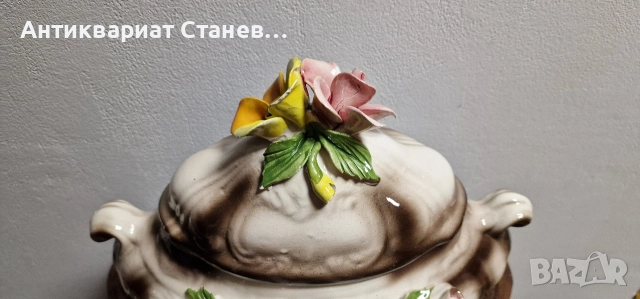 Прекрасен супник с 3д цветя в стил Басано Италия , снимка 3 - Съдове за готвене - 52869440