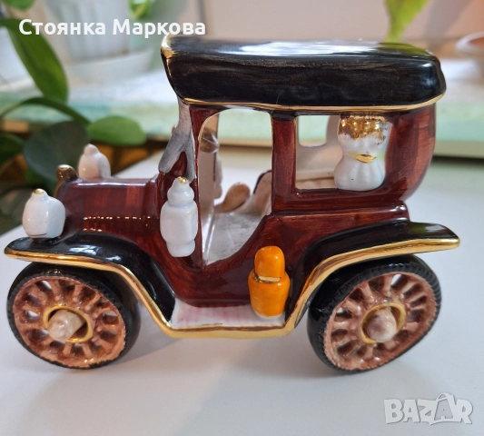 Авторски ретро автомобил-порцелан