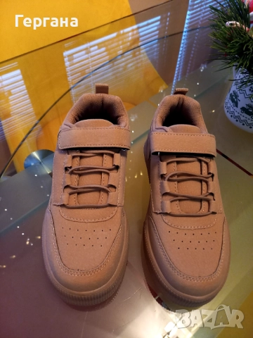 Нови маратонки 