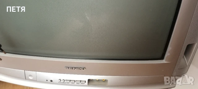 Продавам телевизор Senpo (Китай) 21 инча, всичко работи.