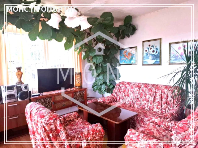 Двуетажна къща в Старата част на гр. Велико Търново, с панорамна гледка към крепостта Царевец, снимка 8 - Къщи - 50725435