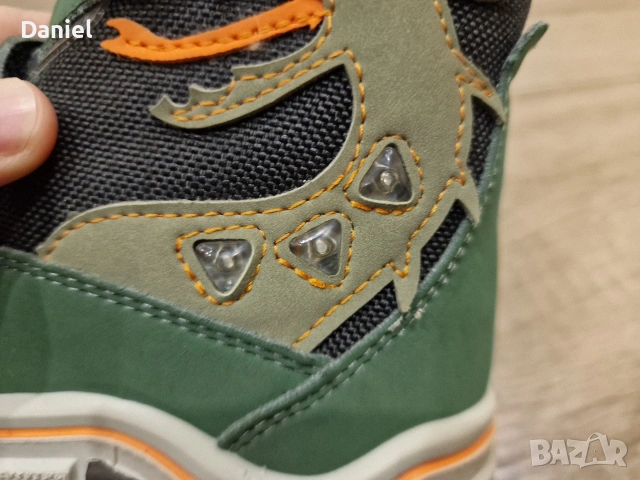 (28) Детски боти за момче светещи, снимка 6 - Детски боти и ботуши - 53228477