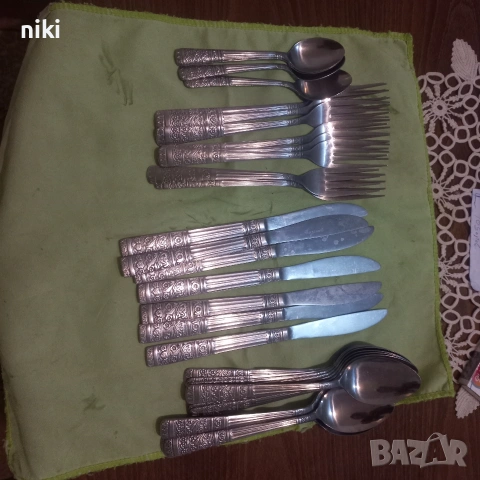 12 големи лъжици, 8малки лъжици, вилица 9, ,11 ножа, снимка 2 - Антикварни и старинни предмети - 53260793
