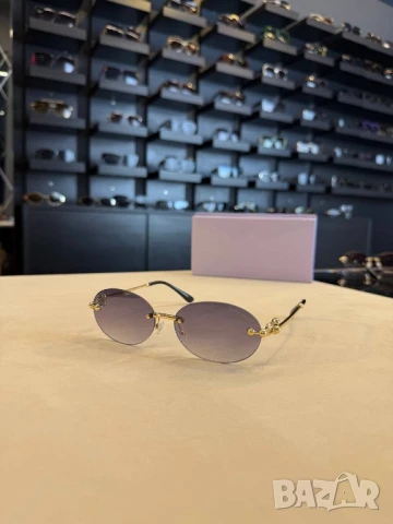 очила с черен обикновен калъф cartier , снимка 2 - Слънчеви и диоптрични очила - 51267034