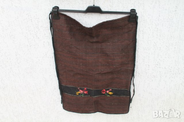 Нова вълнена бродирана престилка, снимка 8 - Антикварни и старинни предмети - 40157632