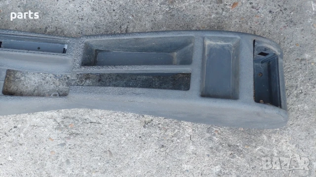 Панел Между Седалките Ауди A3 8L (2) - 8L0863244, снимка 4 - Части - 51256117