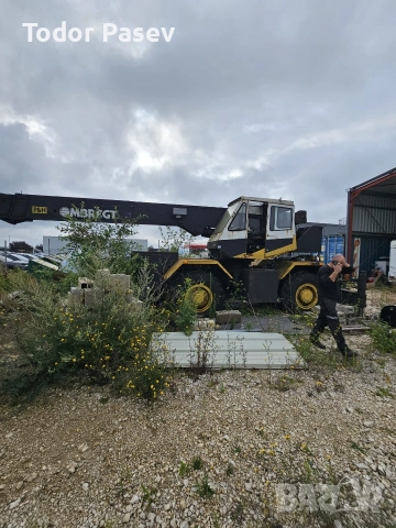 Автокран 20 тона, снимка 2 - Индустриална техника - 52863893