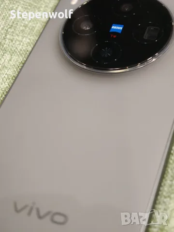 Нов Vivo X300 16/256 черен - 6.31"; Zeiss 200mpx + 50mpx + 50mpx; 6040mAh - 90W; Mediatek 9500, снимка 2 - Други - 55771698