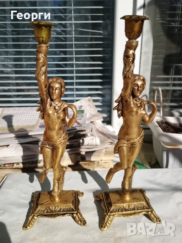 Чифт бронзови свещници 30 см.