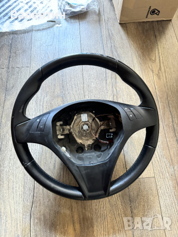 Alfa Romeo Giulietta/Mito Кожен волан с конзола и бутони, снимка 2 - Части - 44640246