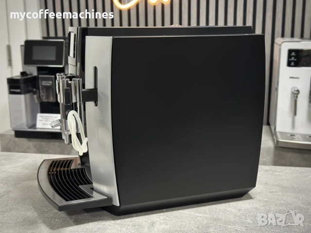 Кафемашина JURA E8, снимка 12 - Кафемашини - 53596305