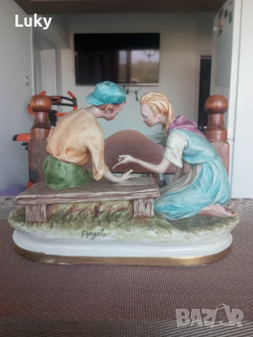 Стилно и красиво произведение на изкуството-Порцелан., снимка 9 - Антикварни и старинни предмети - 50227614