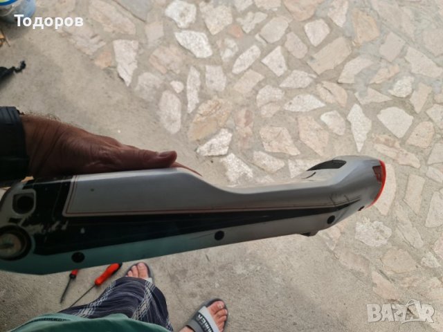 Оригинална кутия за батерия Bionx с LED стоп, снимка 2 - Велосипеди - 41866369