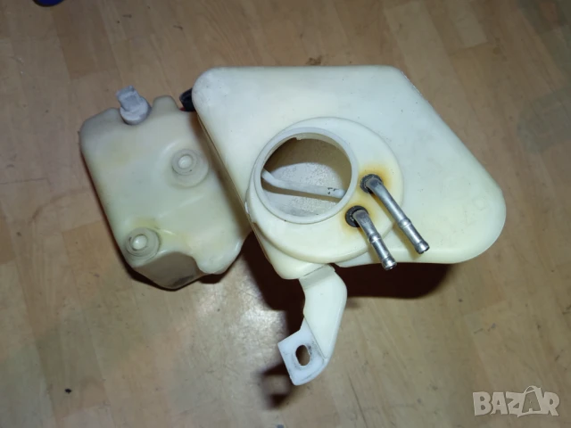 Казанче - резервоар + помпички за течност на чистачки за MERCEDES S-class W220, снимка 4 - Части - 51382435