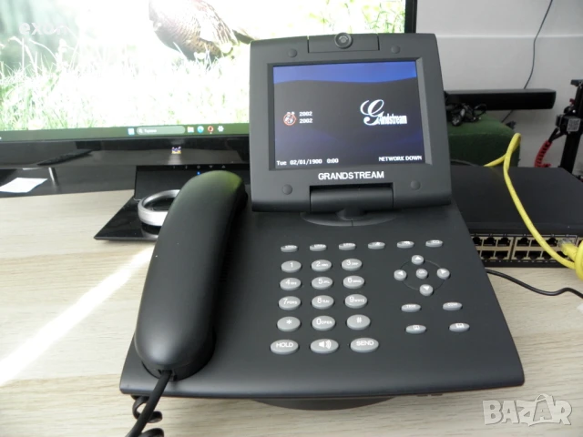 Продавам IP,VOIP,SIP видео телефон.