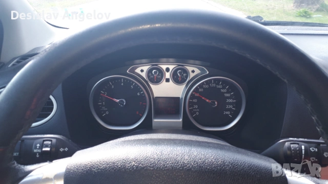 Ford Focus 1.6, снимка 11 - Автомобили и джипове - 53583168
