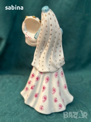 Рядка Статуетка „Танцьорка с дайре“/ „Азербайджански танц“, КЕКХЗ, снимка 2 - Статуетки - 52999023