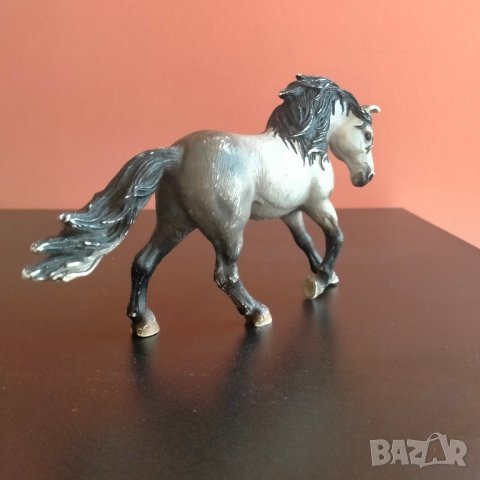 Колекционерска фигурка Schleich Кон Andalusian Stallion Grey Horse 2005 13607 , снимка 7 - Колекции - 42380636