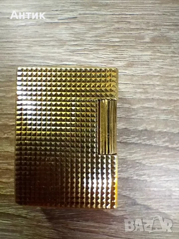 Оригинална запалка S.T. Dupont Paris Ligne 1 Large Gold Hobnail 70-те - Златен обков