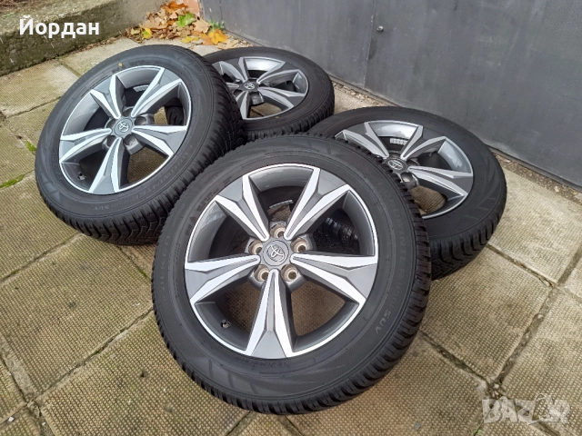 ОРИГИНАЛНИ джанти със зимни гуми 17 '' 5x114,3 Тойота / TOYOTA CH-R, снимка 2 - Гуми и джанти - 52368605