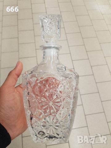 Шише и 6 чаши