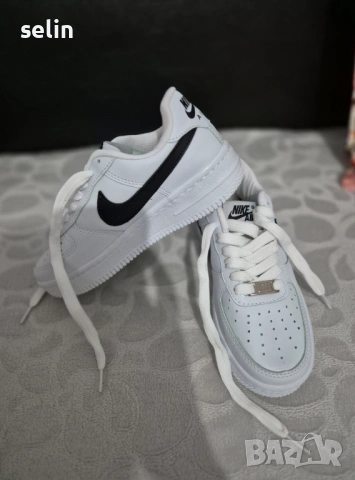 Нови Nikе маратонки, размер 36 - бяло и черно