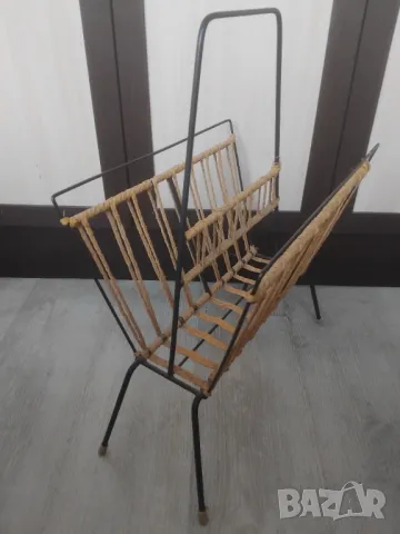 Стара метална поставка за вестници и списания, снимка 2 - Антикварни и старинни предмети - 49852633