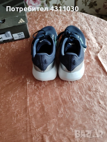 Нови маратонки adidas 41 1/3, снимка 3 - Маратонки - 53354762