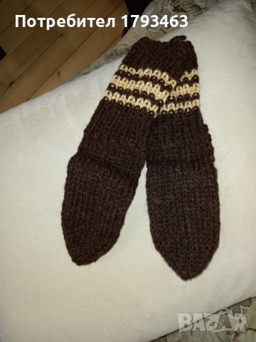 Ръчно плетени детски чорапи от вълна, снимка 2 - Чорапи - 38655952