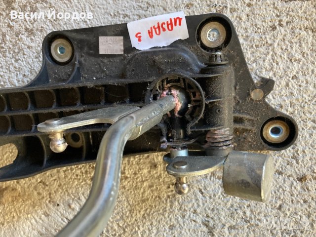 Скоростен лост за Мазда 3 1.6 109кс 5скорости, Mazda 3 BK, снимка 3 - Части - 41768606