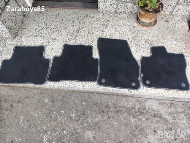 Продавам Оригинални Стелки за Volkswagen Touran след 2015г
