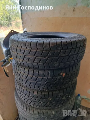 Гуми за бус 205/70 R15, снимка 8 - Гуми и джанти - 56155140