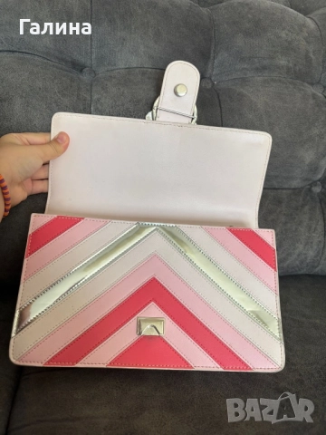 Дамска чанта Pinko , снимка 2 - Чанти - 52254571