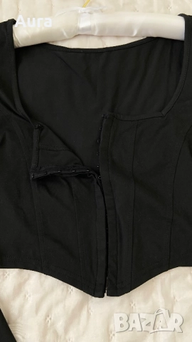 black long-sleeved corset-style crop top , снимка 3 - Корсети, бюстиета, топове - 51747966