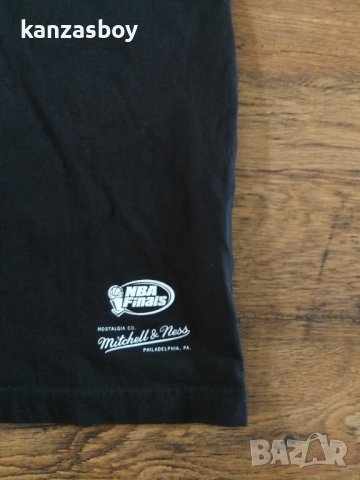 Mitchell & Ness - страхотна мъжка тениска КАТО НОВА, снимка 6 - Тениски - 41656247